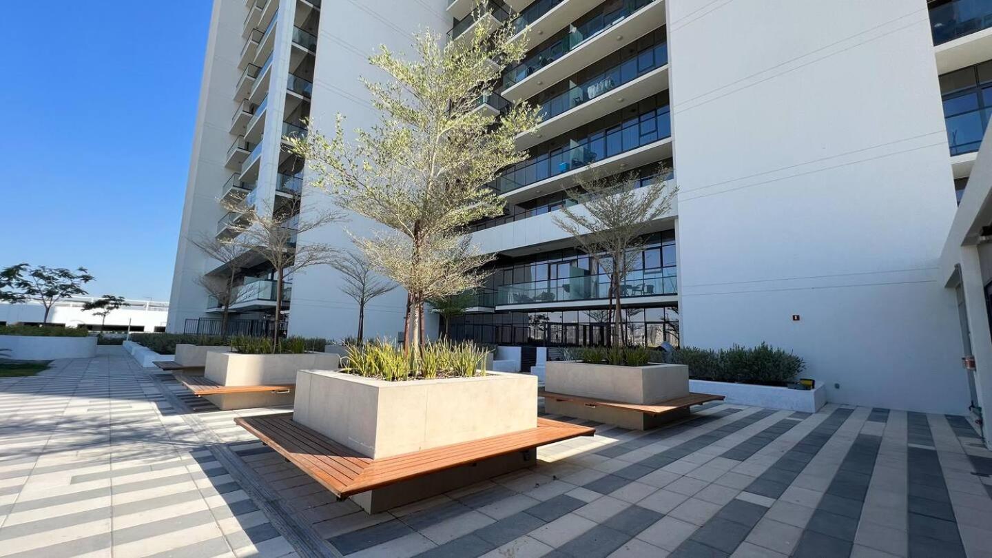 Aws Homes - Charm With Golf Views * Dubai